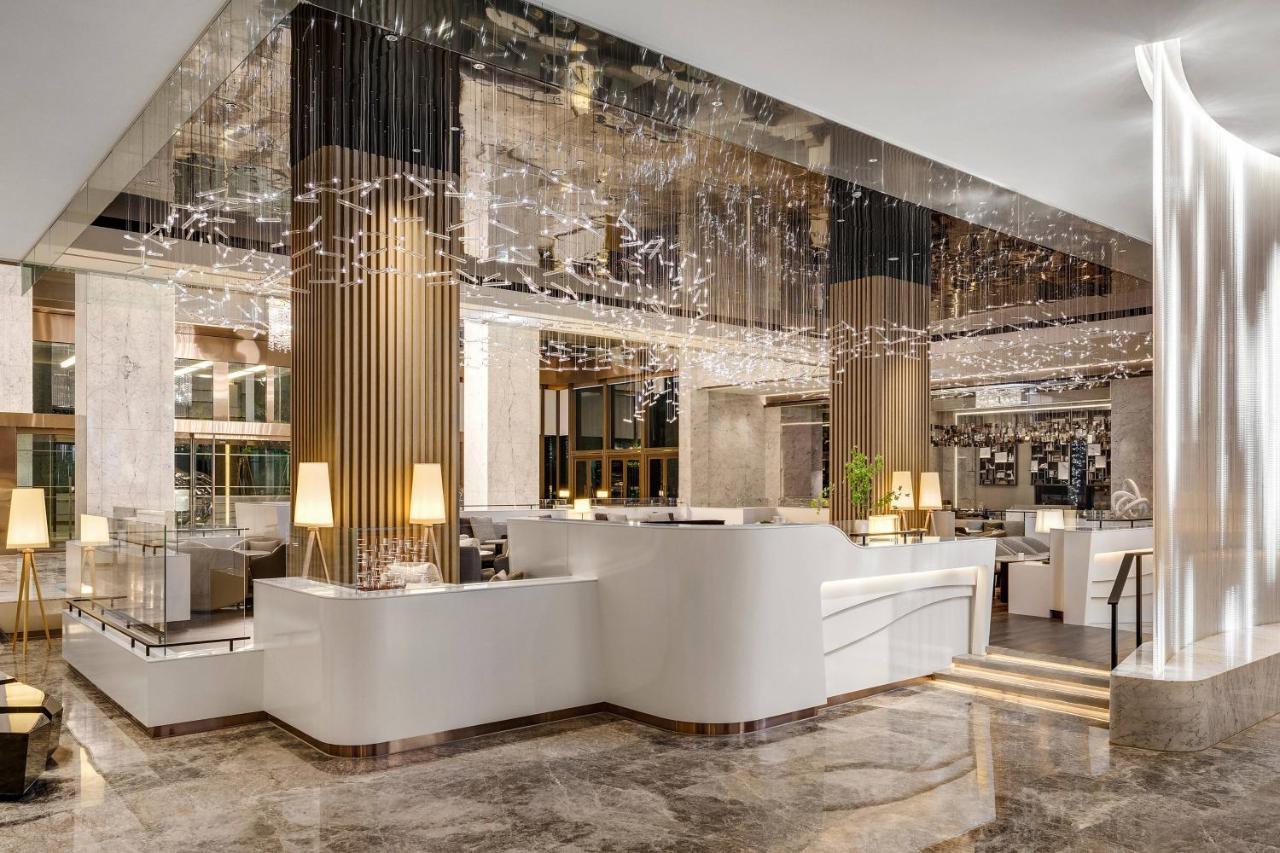 Kaohsiung Marriott Hotel Exterior photo The lobby of the hotel