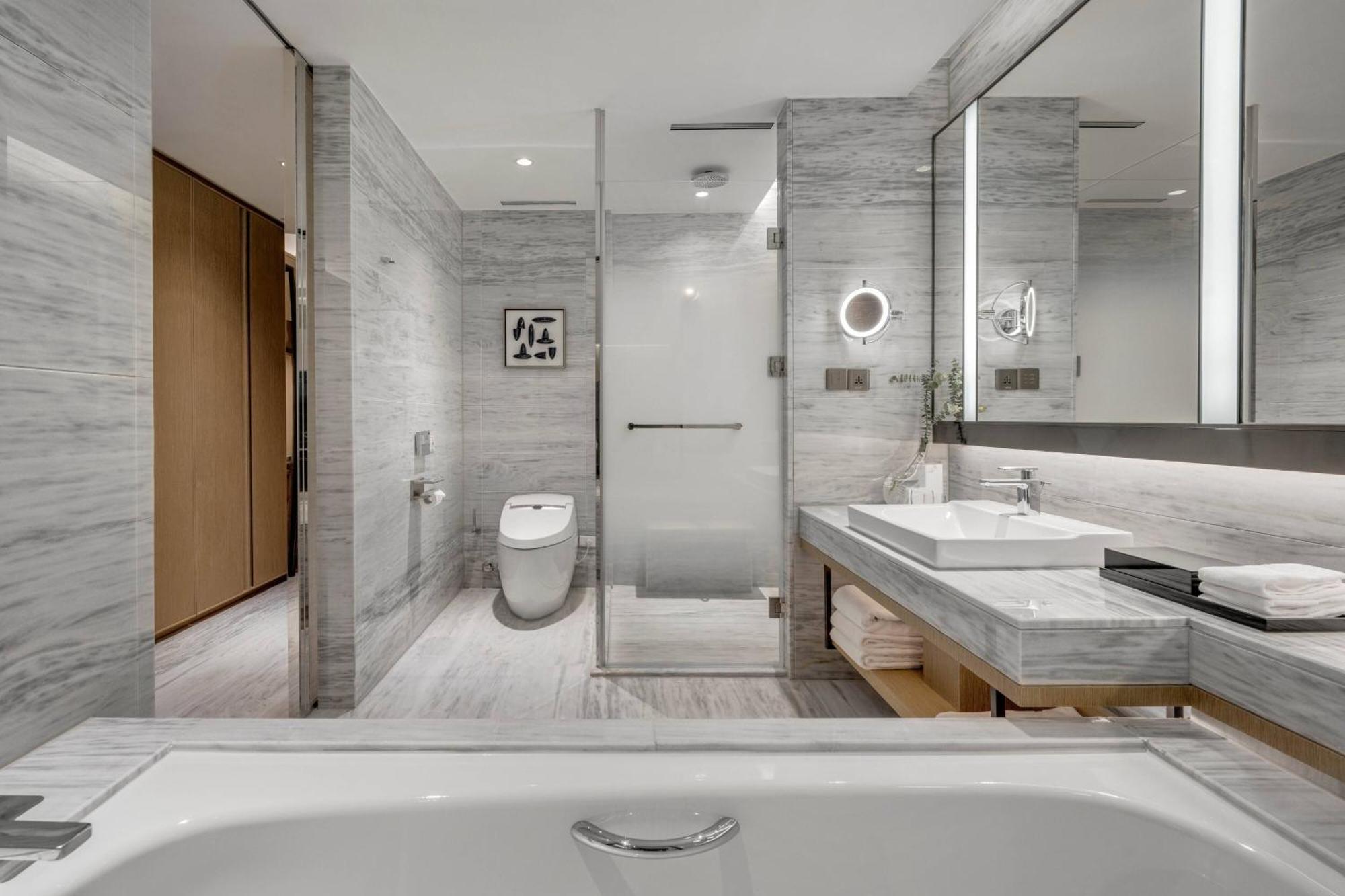 Kaohsiung Marriott Hotel Exterior photo Bathroom